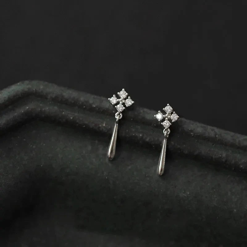 New Silver Color Inlaid Zircon Clover Tassel Earrings For Women Delicate Chain Pendant Earring Party Jewelry Accessories Gifts