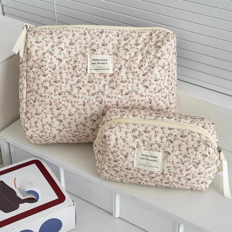 Blushimmer retro floral print cosmetic bag set with large capacity quilted storage organizer for women, ideal for travel and makeup.