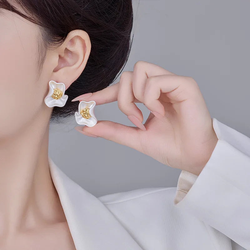 925 Silver Needle Korean Fashion Irregular Red White Flower Earrings For Women Jewelry 2026 Trending New Vintage Stud Earrings