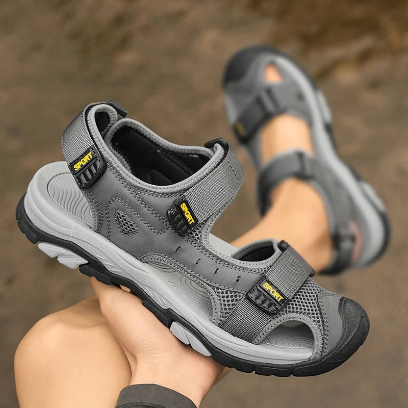 Summer Outdoor Baotou Sandals Men's Hiking Beach Slippers Anti Slip Durable Anti Slip Thick Soled Men's Shoes Flip Flops
