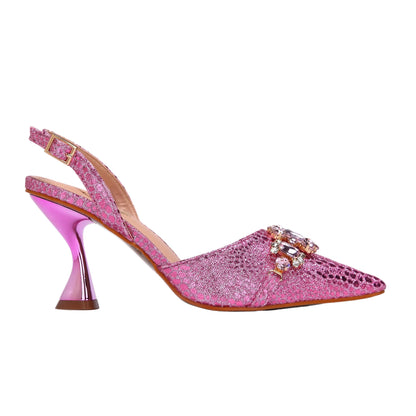 Elegant women's shoes and matching bag set with pointed toe from EdleessFashion, displayed together on a neutral background.