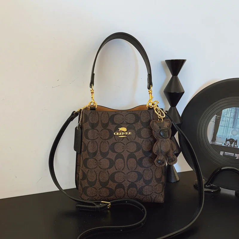 Fashionable style, elegant and luxurious handbag in the shape of a bucket, versatile and suitable for all occasions, single-shou