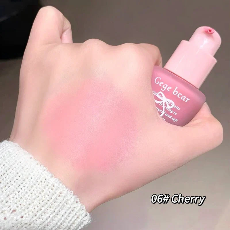 Blushimmer Gege Bear Light Blush liquid moisturizing mirror with natural rouge for brightening and whitening skin, featuring a light pink shade.