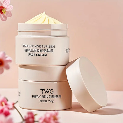 Blushimmer moisturizing foundation cream applied before makeup, creating a natural, lasting, and hydrated foundation look.