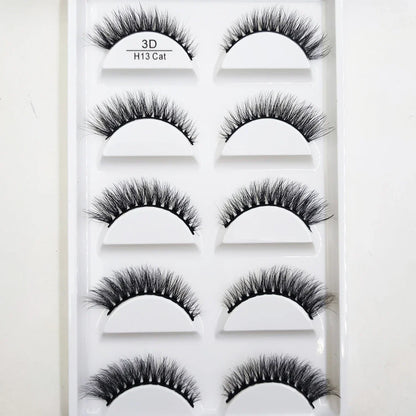 Set of five natural 3D mink false eyelashes by Blushimmer, featuring lightweight, full-length faux cils for makeup and beauty looks.