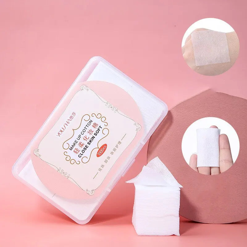 Set of 1000 disposable makeup cotton wipes by Blushimmer, soft facial cleansing pads for removing makeup and skincare application.