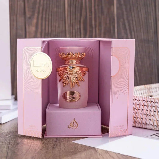 Blushimmer 100ml Arabian perfume body spray with fruity floral scent in an attractive gift box for men and women.