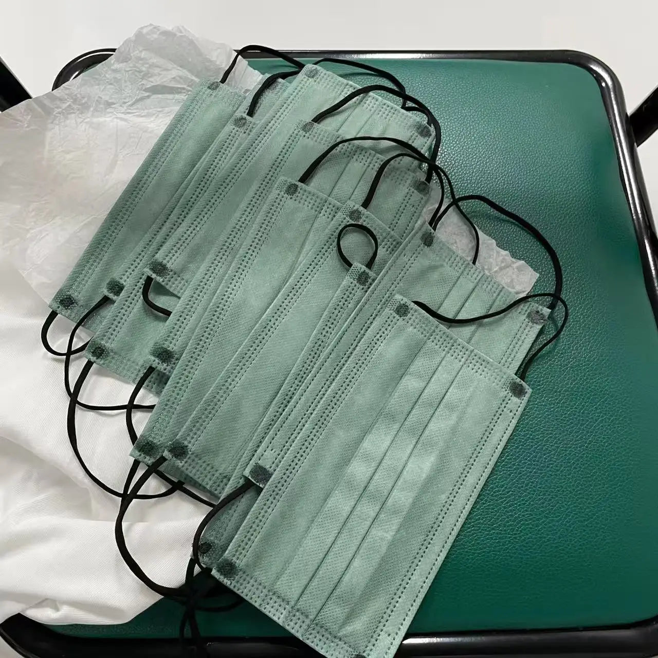 200Pcs Thickened Tea Green 4-Layer Disposable Face Masks - 200/100/50/10 Pieces with Elastic Loop and Adjustable Nose Clip, Suitable for Parties, Travel, Outdoor Activities, Casual Wearers, Fashion Enthusiasts, Ideal f