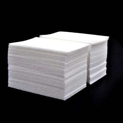 Box of 400/600 cotton nail polish remover pads and lint-free wipes from Blushimmer for gel manicure and nail care.