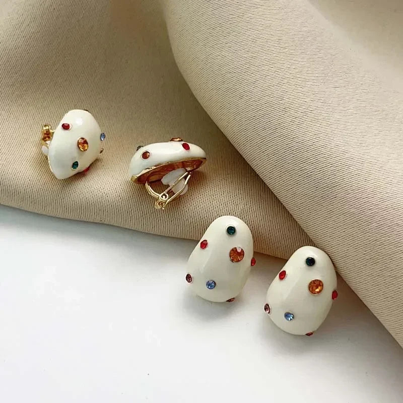 Fashion Cute Colorful Zircon Earrings for Women Exquisite White Oil Dripping Irregular Stud Earrings Party Jewelry Brincos Gift