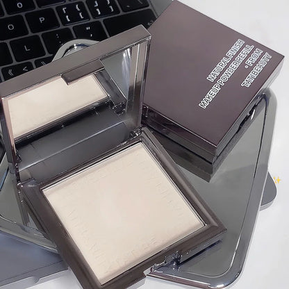 Blushimmer TATIBEAUTY small silver block powder container with loose translucent setting powder for oil control and pore blurring.