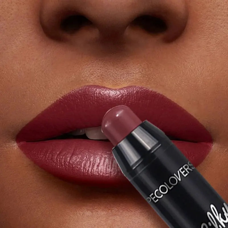Blushimmer waterproof matte lipstick pencil with long-lasting, non-stick lip stain in a nude shade, ideal for precise makeup application.