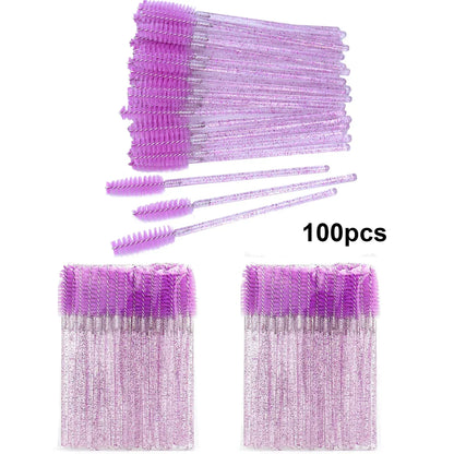 Set of 100 disposable eyelash brushes and spoolies by Blushimmer for eyelash extension and makeup application.