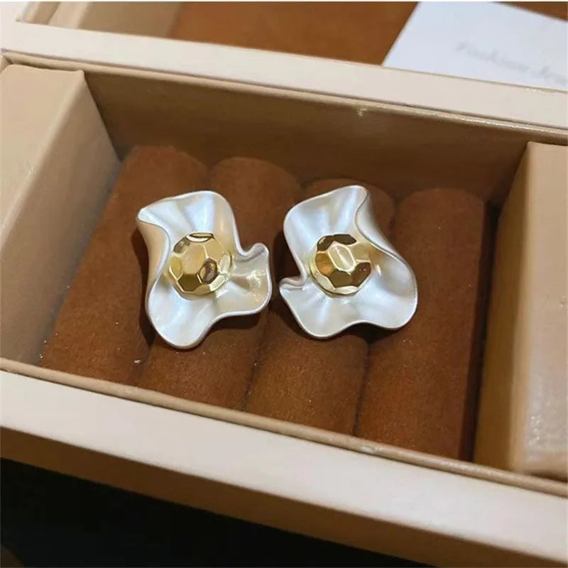 925 Silver Needle Korean Fashion Irregular Red White Flower Earrings For Women Jewelry 2026 Trending New Vintage Stud Earrings