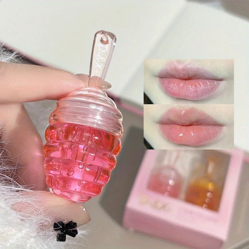 Blushimmer Small Honeypot Lip Oil with moisturizing water-based formula and fading lip pattern, in a cute honey-shaped container.