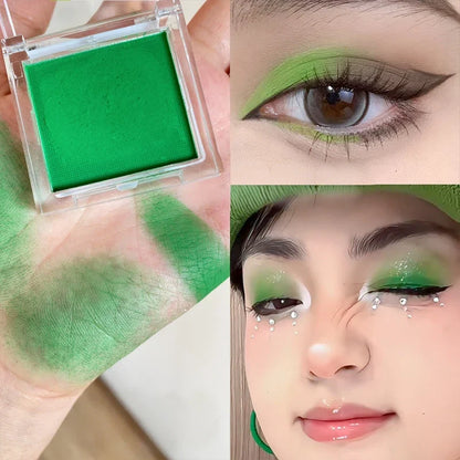 Matte green Blushimmer Christmas eyeshadow tray with long-lasting formula, suitable as blush for all skin tones.