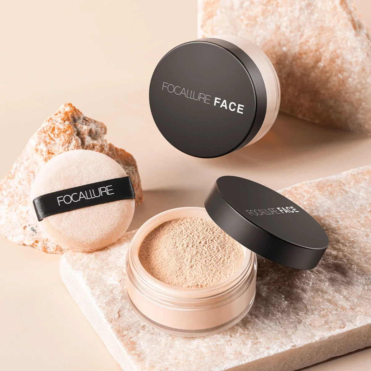 Blushimmer Focallure Invisible Finish Loose Setting Powder in translucent natural shade for soft, oil-control face makeup.