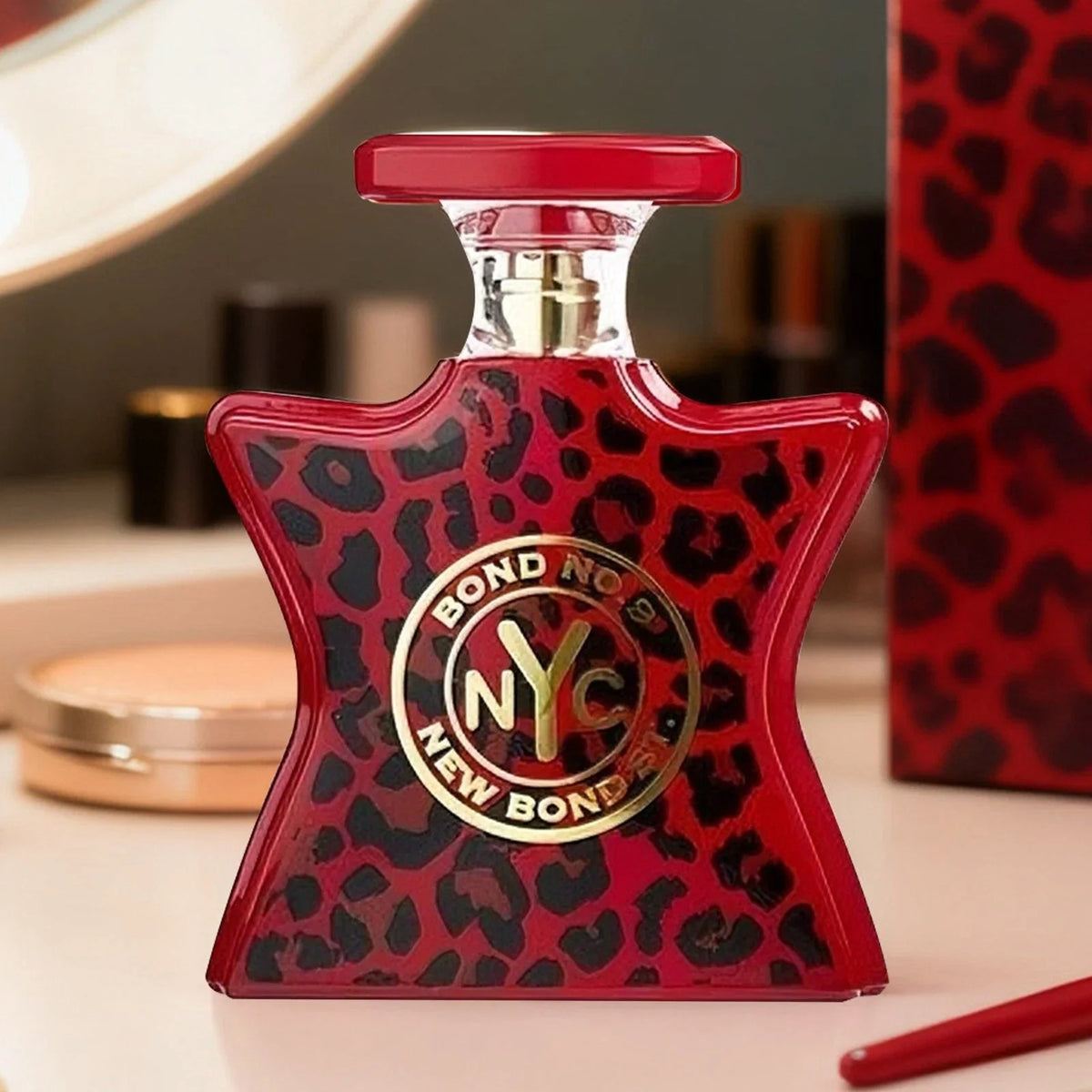 Authentic Bond No. 9 New York Street unisex 3.4oz Eau de Parfum bottle with clear glass and floral fragrance accents.