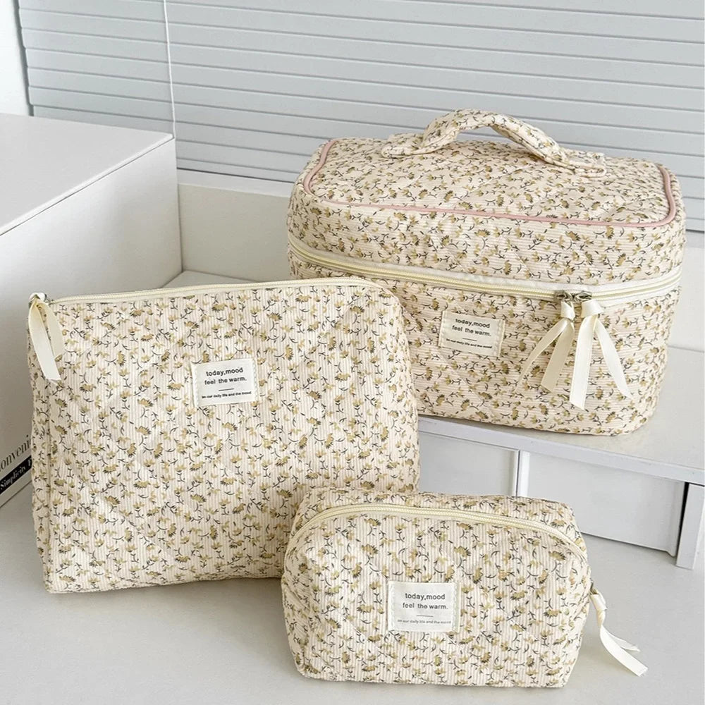 Blushimmer retro floral print cosmetic bag set with quilted design, large capacity travel organizer and storage bags for women.