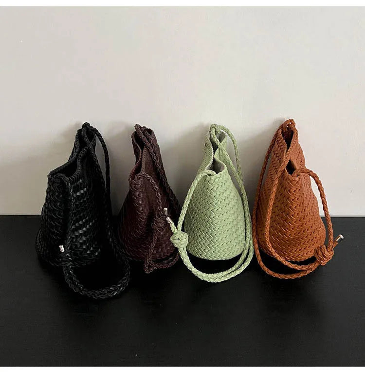 Herringbone hand-woven bucket bag for women, large capacity, high-end versatile handbag, shoulder bag, underarm crossbody bag.