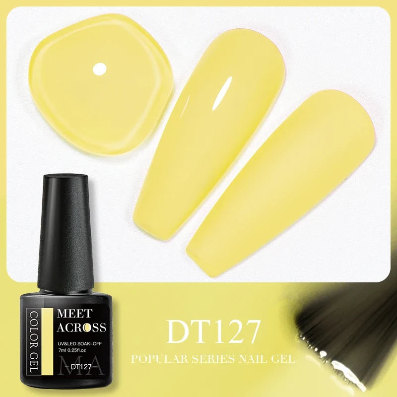 Blushimmer Meet Across pink dried flower gel nail polish with natural flower design for UV and LED nail art painting.