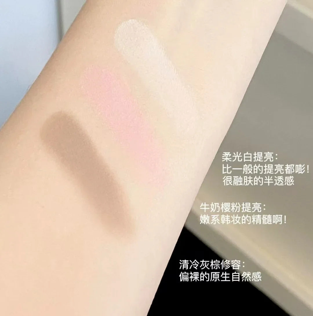 Blushimmer Mooekiss highlighter contour blush powder palette with three matte and pearlescent shades for face and eye makeup.