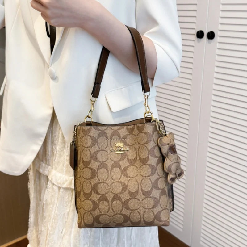 Fashionable style, elegant and luxurious handbag in the shape of a bucket, versatile and suitable for all occasions, single-shou