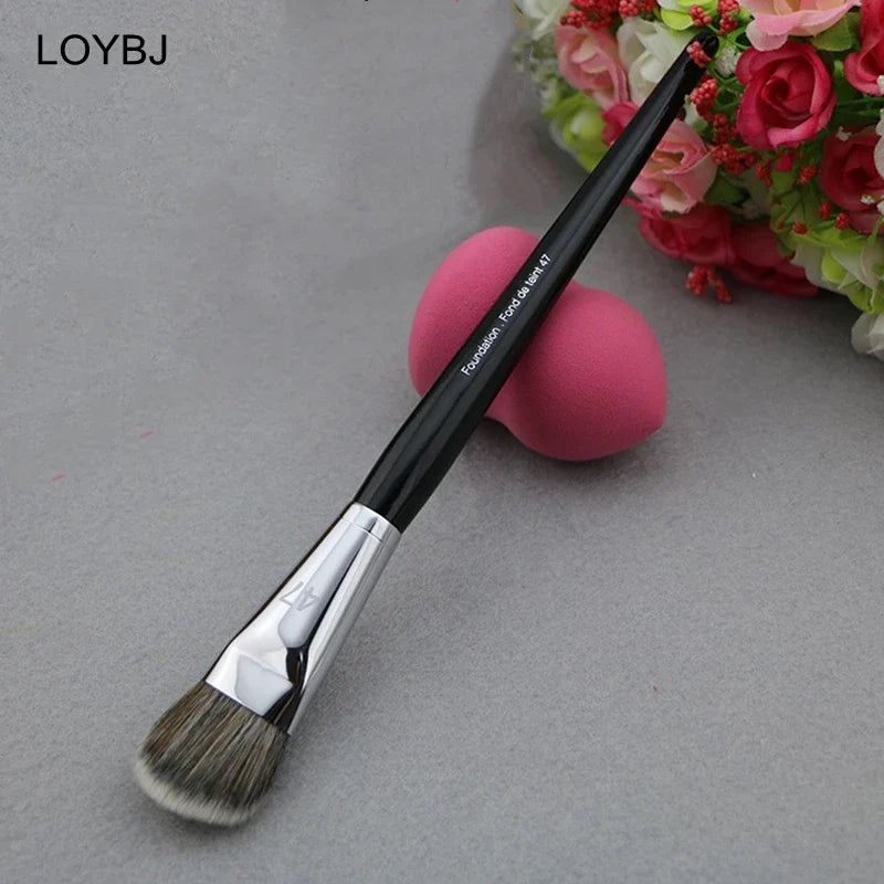 Blushimmer LOYBJ professional foundation brush with broom head for liquid foundation and concealer application, face makeup tool