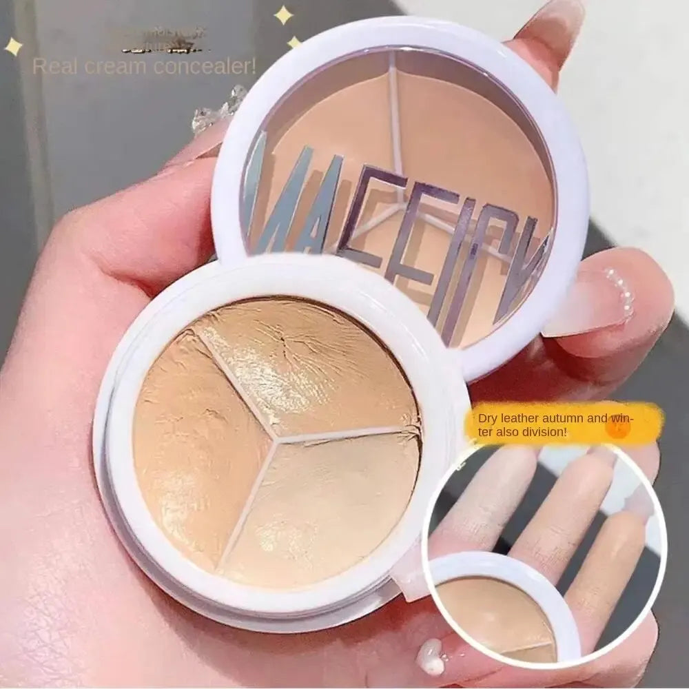 Blushimmer 3-color concealer palette with shades for covering dark circles and blemishes on face and around eyes.