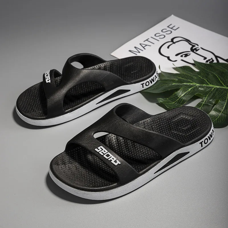 Men Slip On Sandals Non Slip Sole Soft Insole Pool Beach Slippers Fashion Casual Outdoor Slides Wholesale