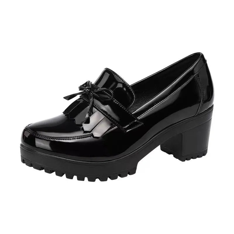 Lacquer leather medium heel thick heel shoes for women in autumn 2023 new thick sole waterproof platform British style fashion