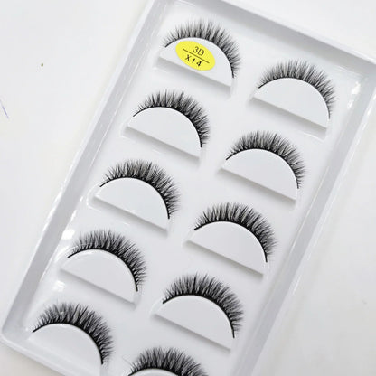 Set of 5 pairs of Blushimmer 3D Mink false eyelashes with natural volume, perfect for makeup and beauty enhancement.