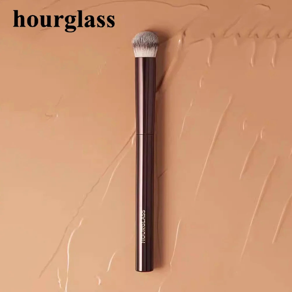 Blushimmer seamless finish concealer brush with angled design for precise application of liquid or cream concealer on face.