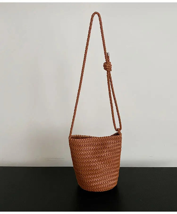 Herringbone hand-woven bucket bag for women, large capacity, high-end versatile handbag, shoulder bag, underarm crossbody bag.