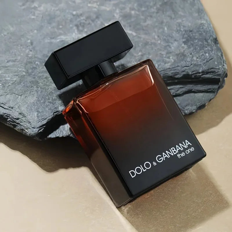 Blushimmer men's perfume bottle, 50ML, featuring woody notes and natural scent, long-lasting parfum ideal for dating.