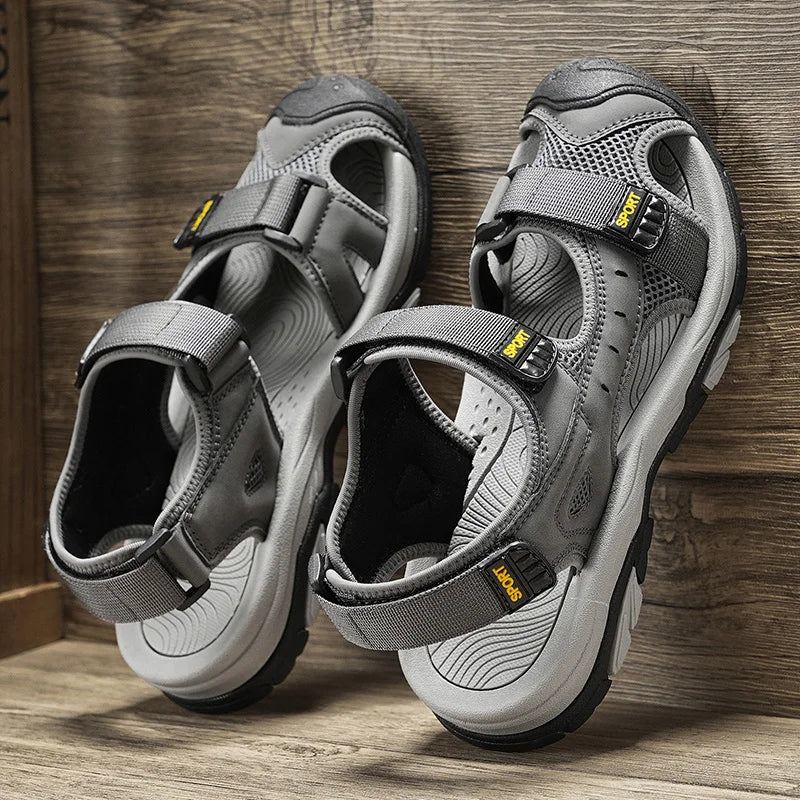 Summer Outdoor Baotou Sandals Men's Hiking Beach Slippers Anti Slip Durable Anti Slip Thick Soled Men's Shoes Flip Flops