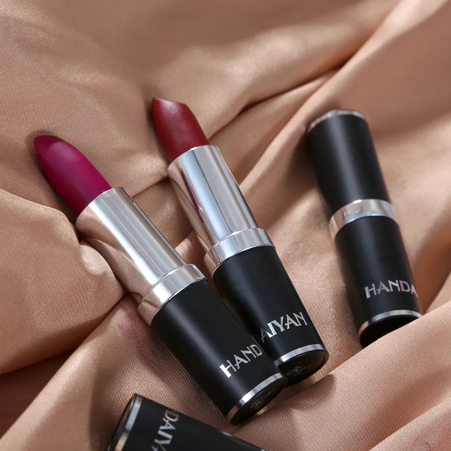 Blushimmer HANDAIYAN 12-color matte velvet lipstick set featuring long-lasting, waterproof, non-stick lipsticks with vibrant shades.