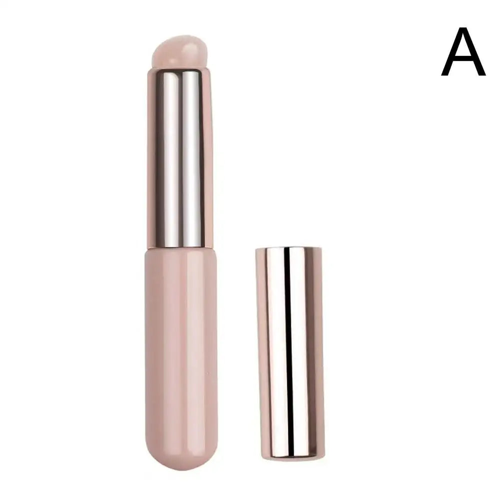Blushimmer silicone lip brush with cover cap, soft round head concealer brush for precise lipstick application and makeup.