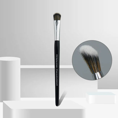 Blushimmer LOYBJ professional foundation brush with broom head, ideal for liquid foundation, concealer, and face makeup application