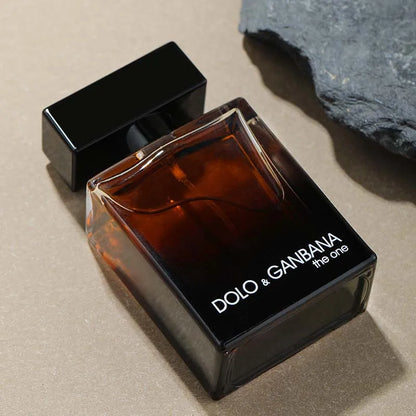 Blushimmer 2025 woody men's perfume spray with floral, vibrant scent and long-lasting pheromone appeal for gentlemen.
