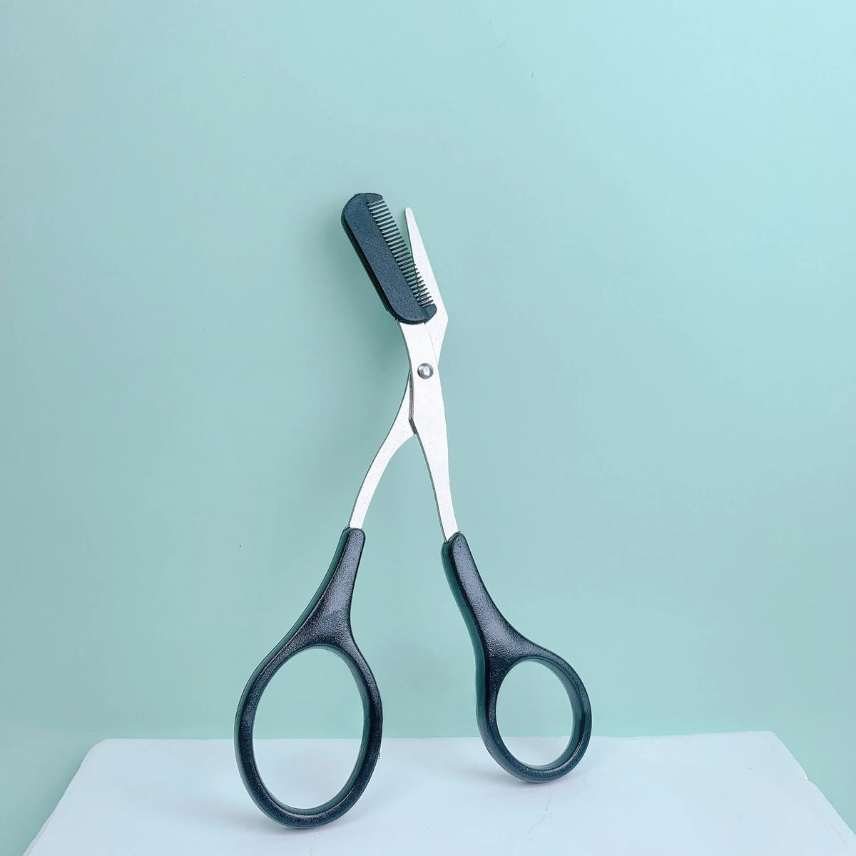 Blushimmer stainless steel eyebrow razor and scissors set with anti-scratch trimmer, crescent sharp edges, multi-color beauty tool for beginners