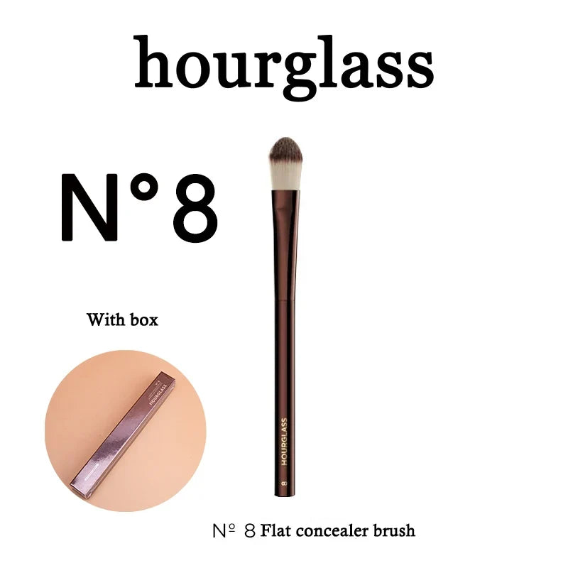 Blushimmer seamless finish angled concealer brush for liquid and cream concealer application, ideal for buildable coverage.