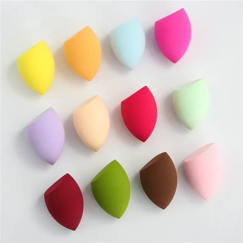 Set of soft Blushimmer makeup sponges and puffs in various sizes for flawless application, ideal for air cushion and cosmetic use.