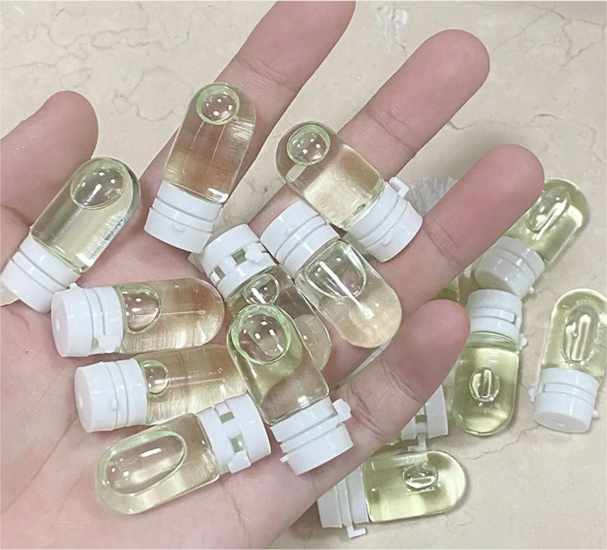 Set of 10/30 Blushimmer cleansing oil bottles with camellia extract, gentle facial cleanser and makeup remover for deep cleaning.
