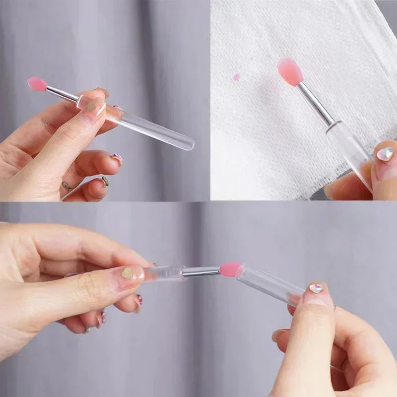 Blushimmer silicone lip and eyeshadow brush with cover, dustproof lipstick and glitter eyeshadow applicator, portable multi-purpose tool
