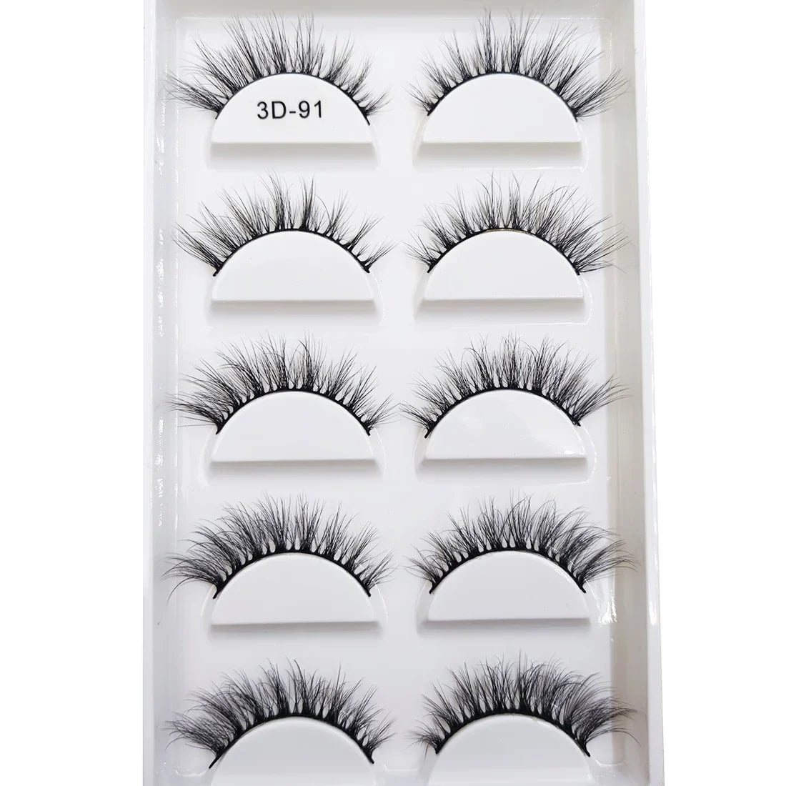 Set of 5 natural 3D mink false eyelashes by Blushimmer, featuring fluffy, lightweight faux cils for makeup and beauty looks.