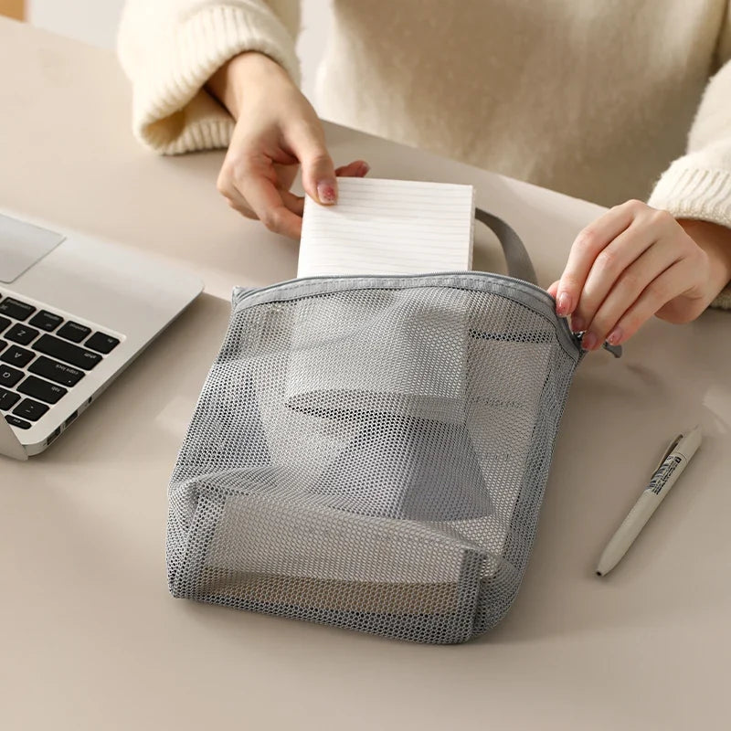 Blushimmer portable toiletry bag with handle, large capacity mesh storage for travel and business trips, ideal for toiletries and makeup