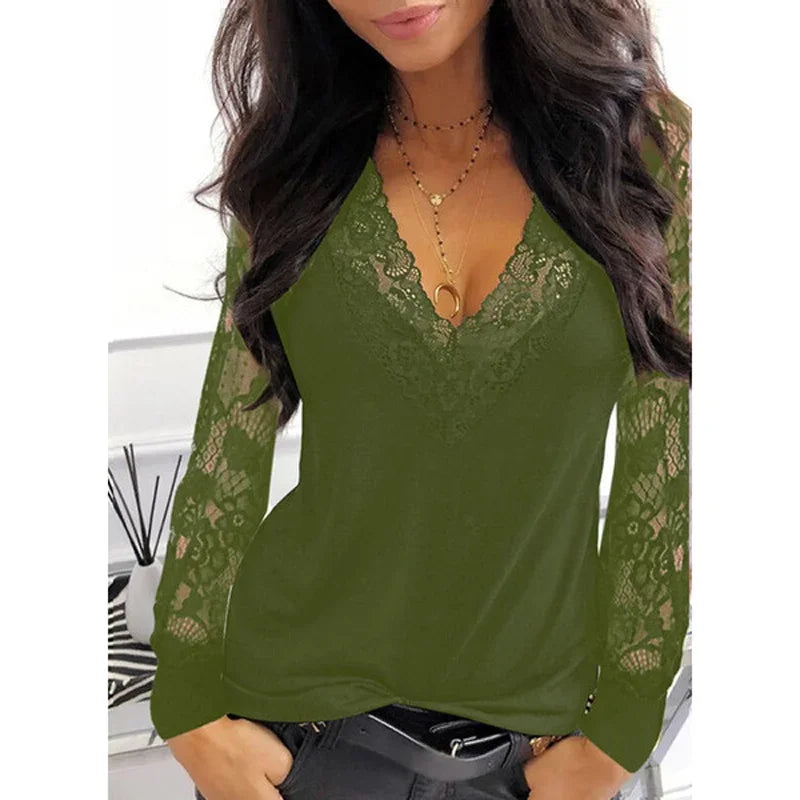 White and black lace V-neck T-shirt for women, featuring stylish stitching and a slim fit, perfect for spring and summer casual wear.