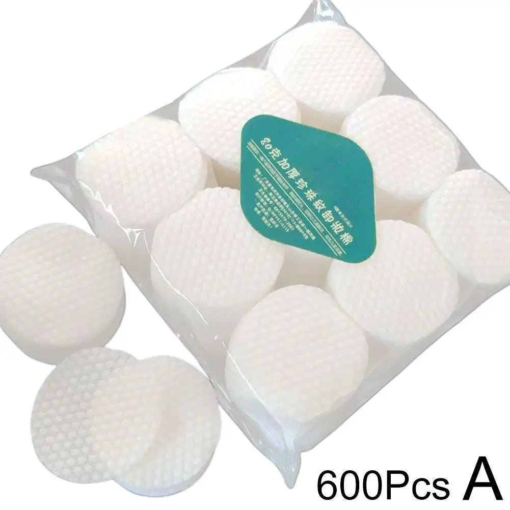 Set of 450/500/600 disposable facial cotton pads by Blushimmer, soft makeup remover pads for gentle face cleansing.