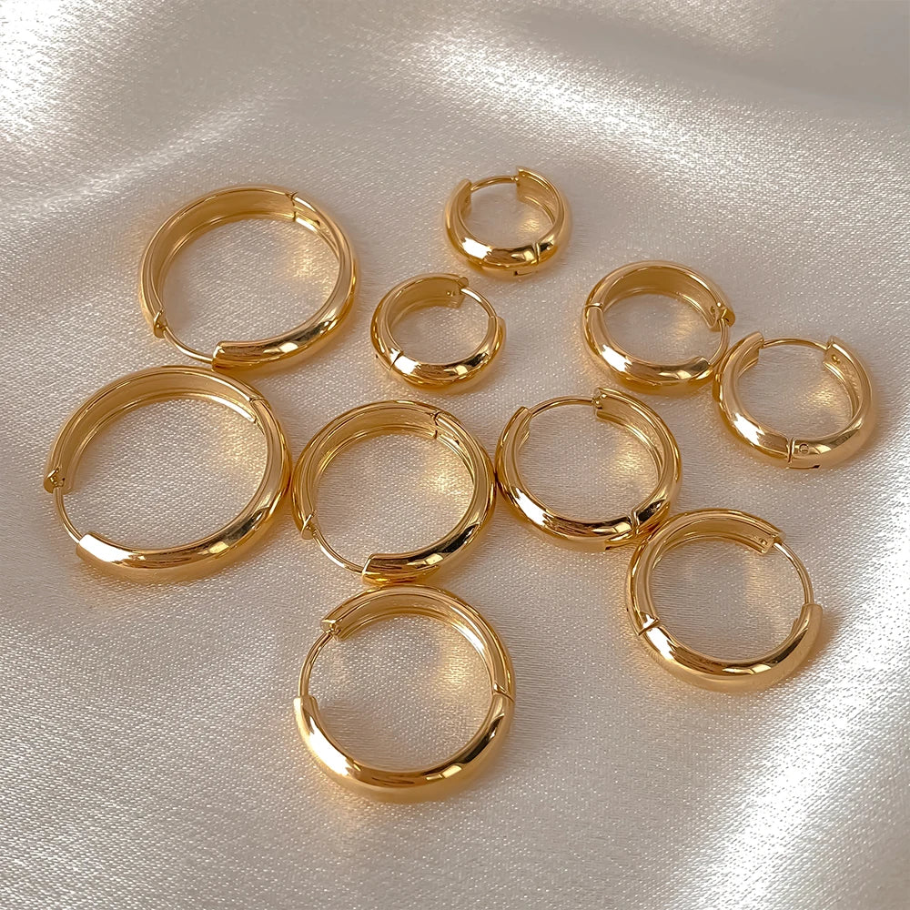 eManco Classic Round Stainless Steel Earrings For Women Men Geometric Circle Ear Buckle Fashion Huggie Daily Jewelry